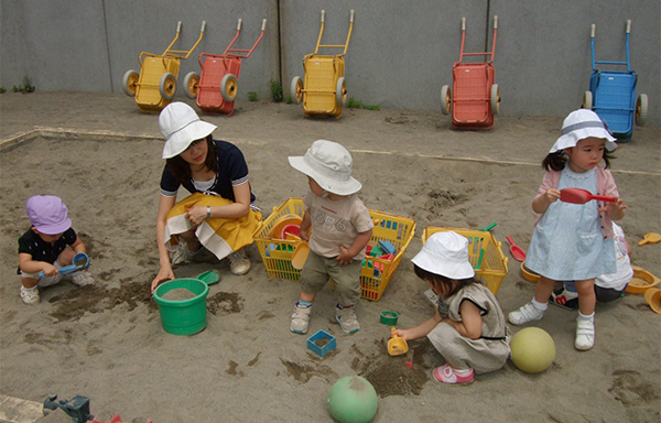 Garden Play 