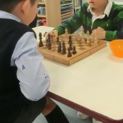 自分で考え、友だちと育つ学び舎